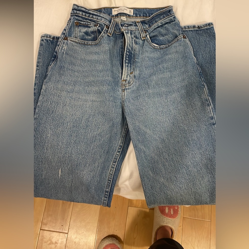 Abercrombie Curve love 90s straight jeans